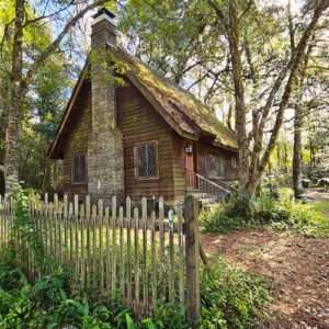laura jepsen's cottage
