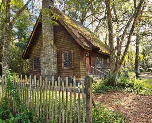 laura jepsen's cottage